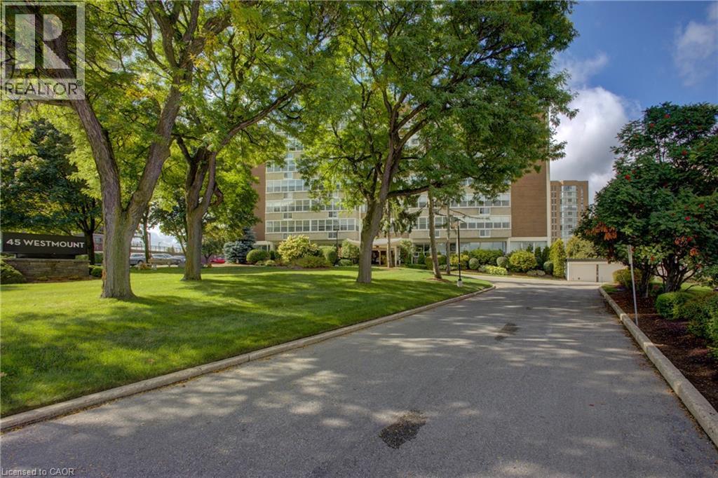 45 Westmount Road N Unit# 103, Waterloo, Ontario  N2L 2R3 - Photo 2 - 40753120