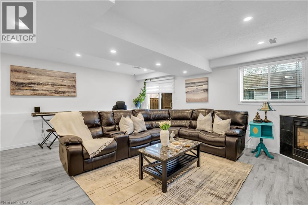 9 Bush Clover Crescent, Kitchener, Ontario N2E 3P9 - Photo 13 - 40785243