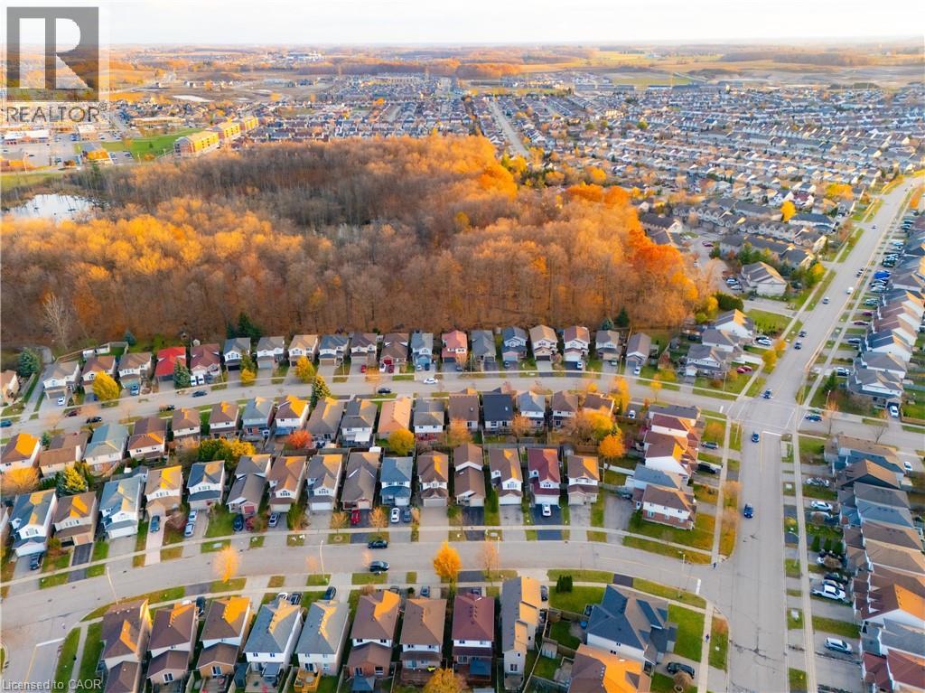 9 Bush Clover Crescent, Kitchener, Ontario N2E 3P9 - Photo 40 - 40785243