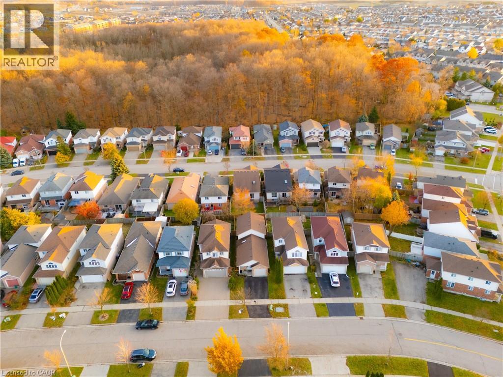 9 Bush Clover Crescent, Kitchener, Ontario N2E 3P9 - Photo 39 - 40785243