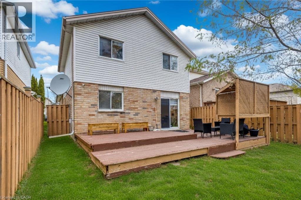 9 Bush Clover Crescent, Kitchener, Ontario N2E 3P9 - Photo 31 - 40785243