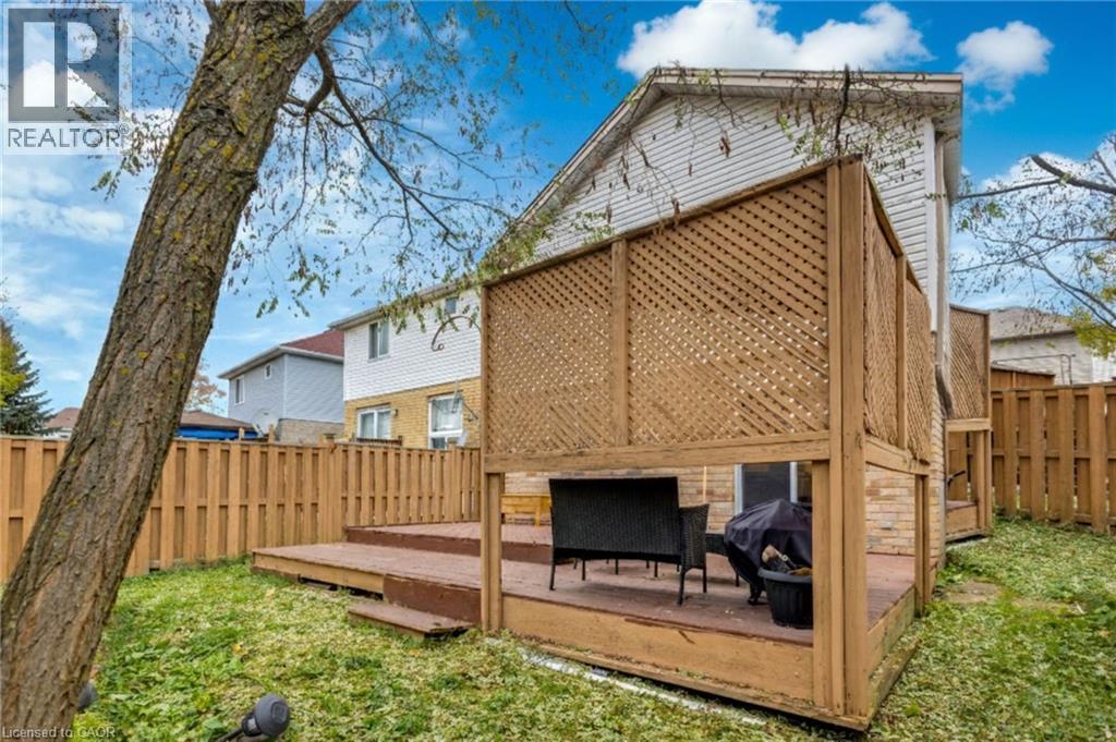 9 Bush Clover Crescent, Kitchener, Ontario N2E 3P9 - Photo 32 - 40785243