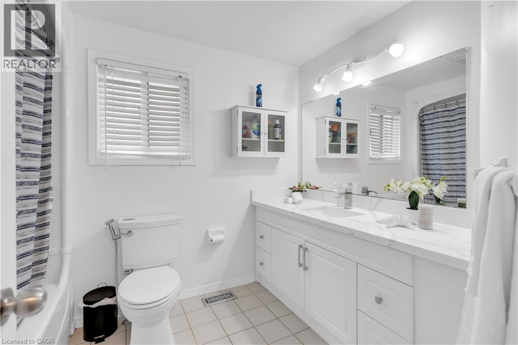 9 Bush Clover Crescent, Kitchener, Ontario N2E 3P9 - Photo 18 - 40785243