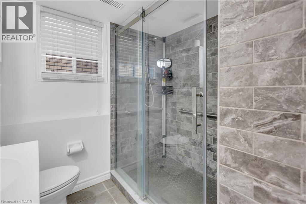 9 Bush Clover Crescent, Kitchener, Ontario N2E 3P9 - Photo 27 - 40785243