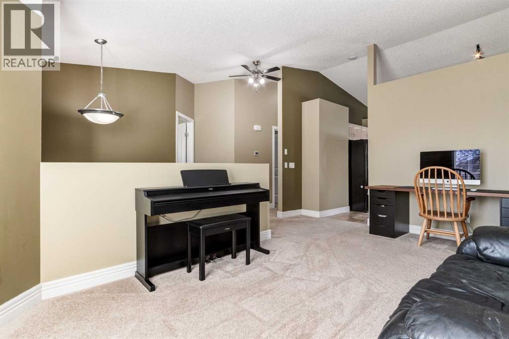 12524 Coventry Hills Way Ne, Calgary, Alberta  T3K 4S9 - Photo 7 - A2259308