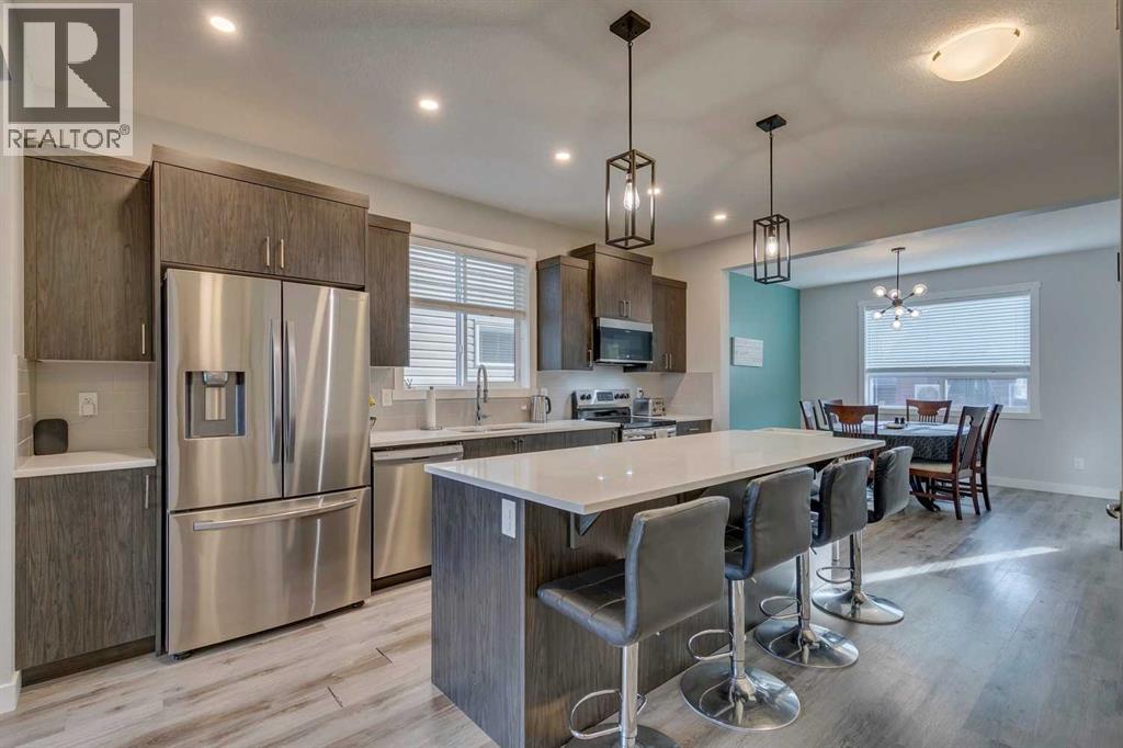 429 South Point Glen Sw, Airdrie, Alberta  T4B 4L1 - Photo 6 - A2270746