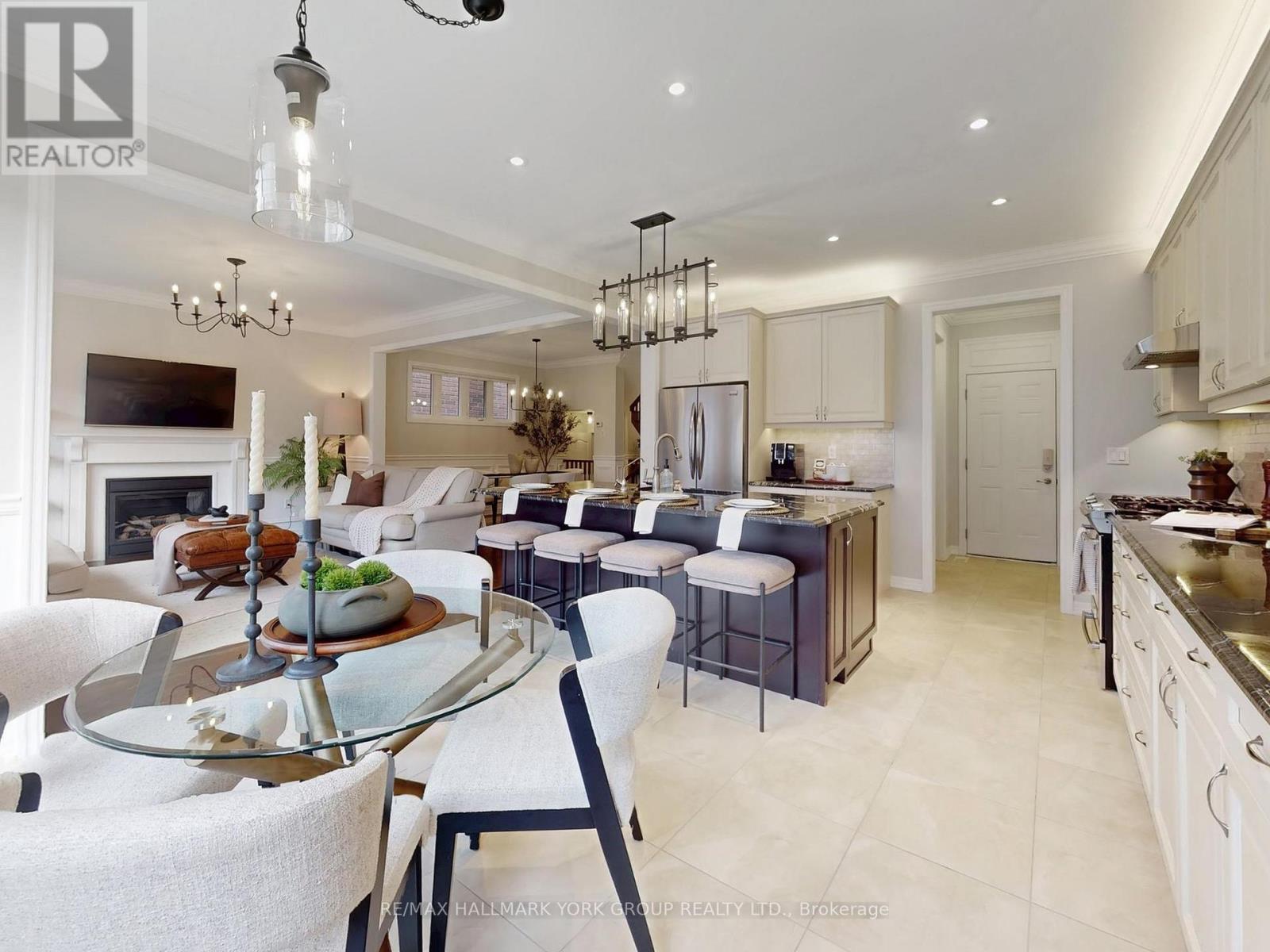 58 Clifford Dalton Drive, Aurora, Ontario  L4G 0T6 - Photo 10 - N12551312