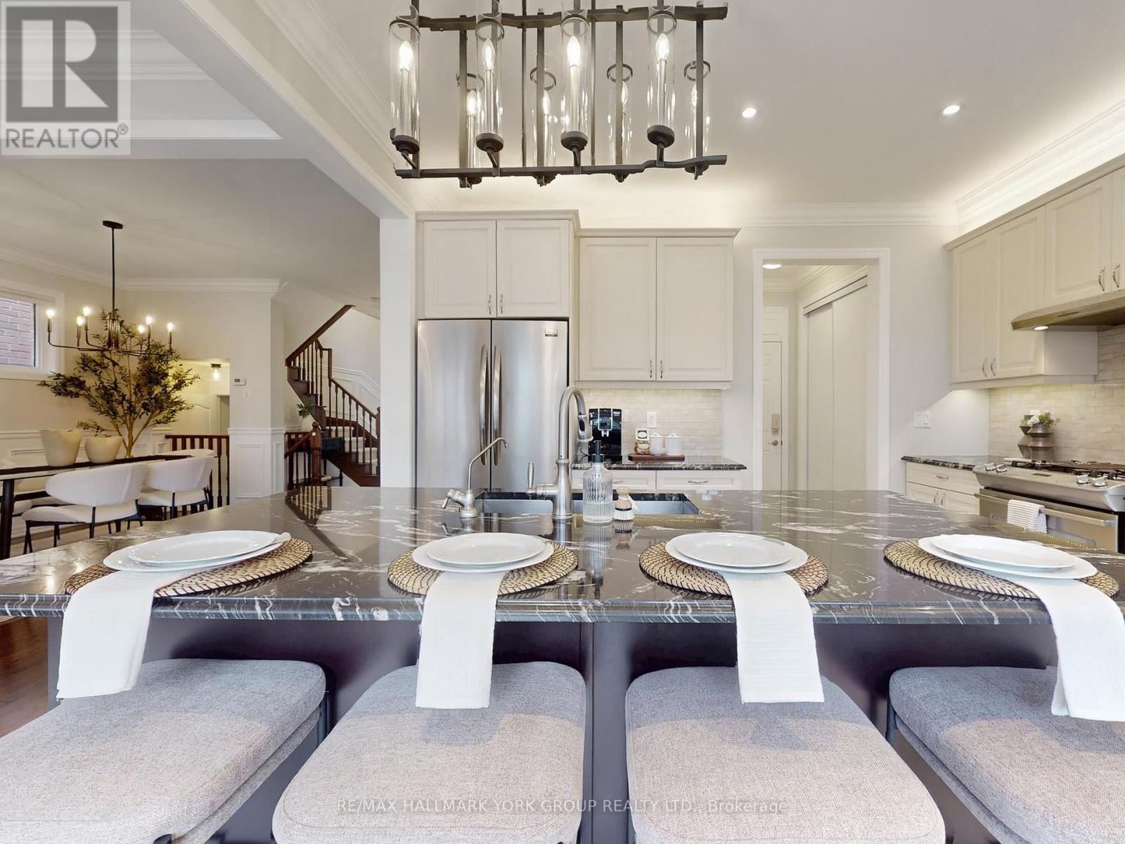 58 Clifford Dalton Drive, Aurora, Ontario  L4G 0T6 - Photo 14 - N12551312