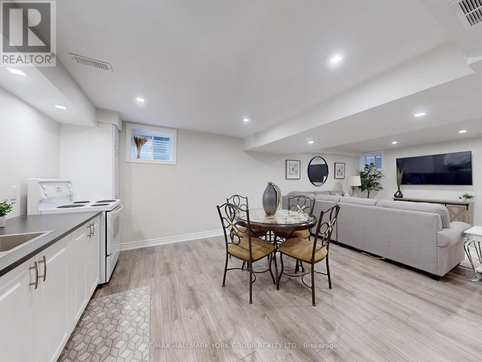 58 Clifford Dalton Drive, Aurora, Ontario  L4G 0T6 - Photo 43 - N12551312