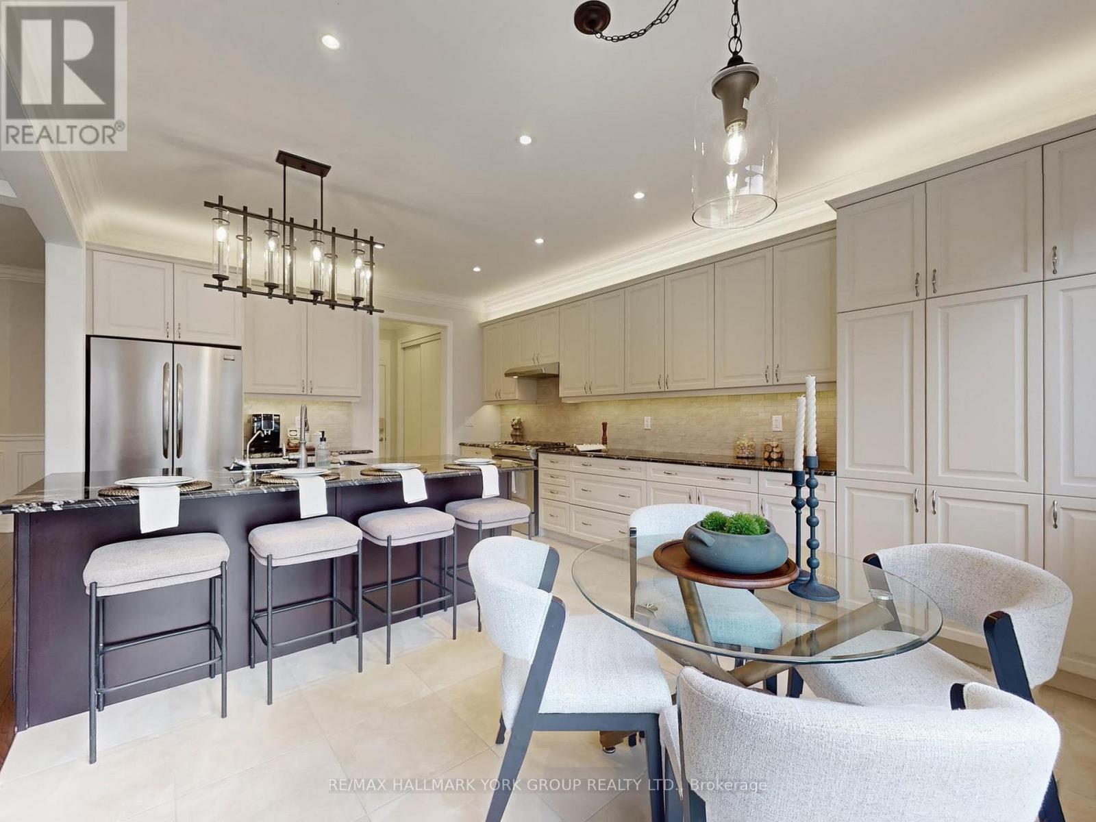 58 Clifford Dalton Drive, Aurora, Ontario  L4G 0T6 - Photo 9 - N12551312