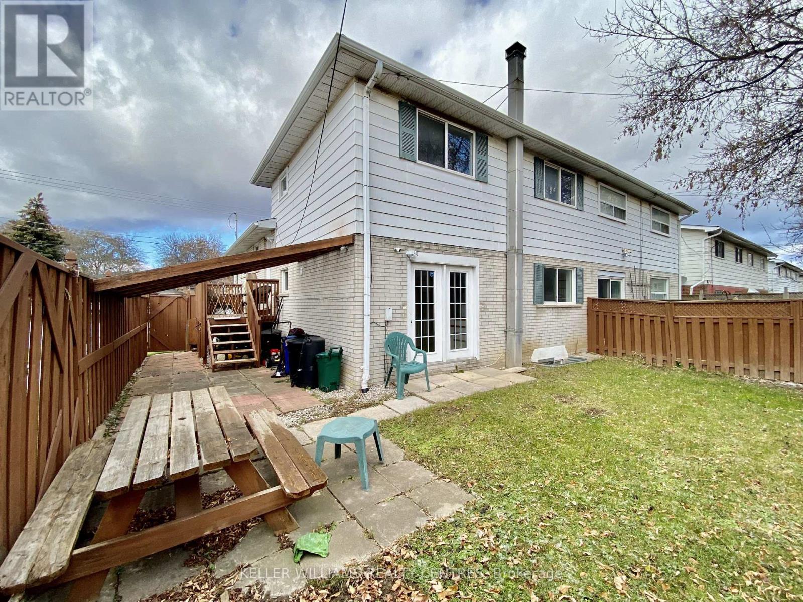 Lower Back Unit - 43 Walter Avenue, Newmarket, Ontario  L3Y 2T2 - Photo 12 - N12551318