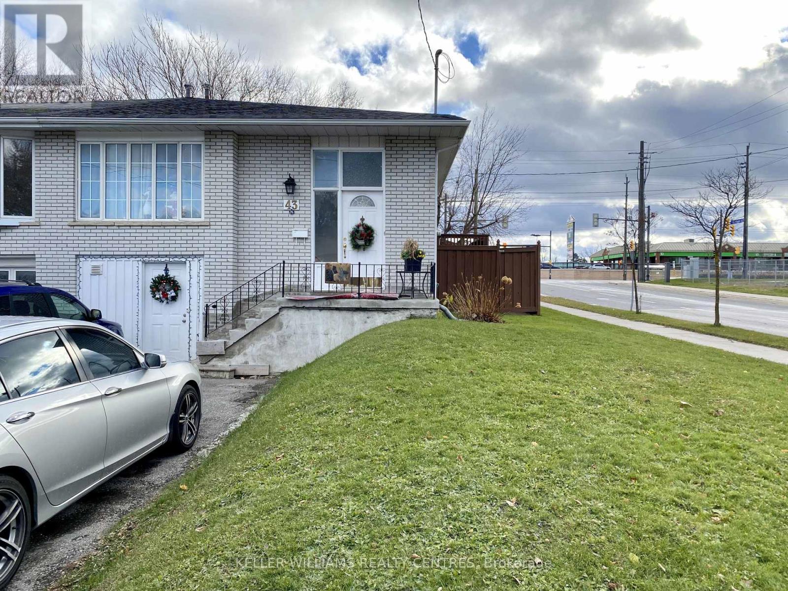 Lower Back Unit - 43 Walter Avenue, Newmarket, Ontario  L3Y 2T2 - Photo 14 - N12551318