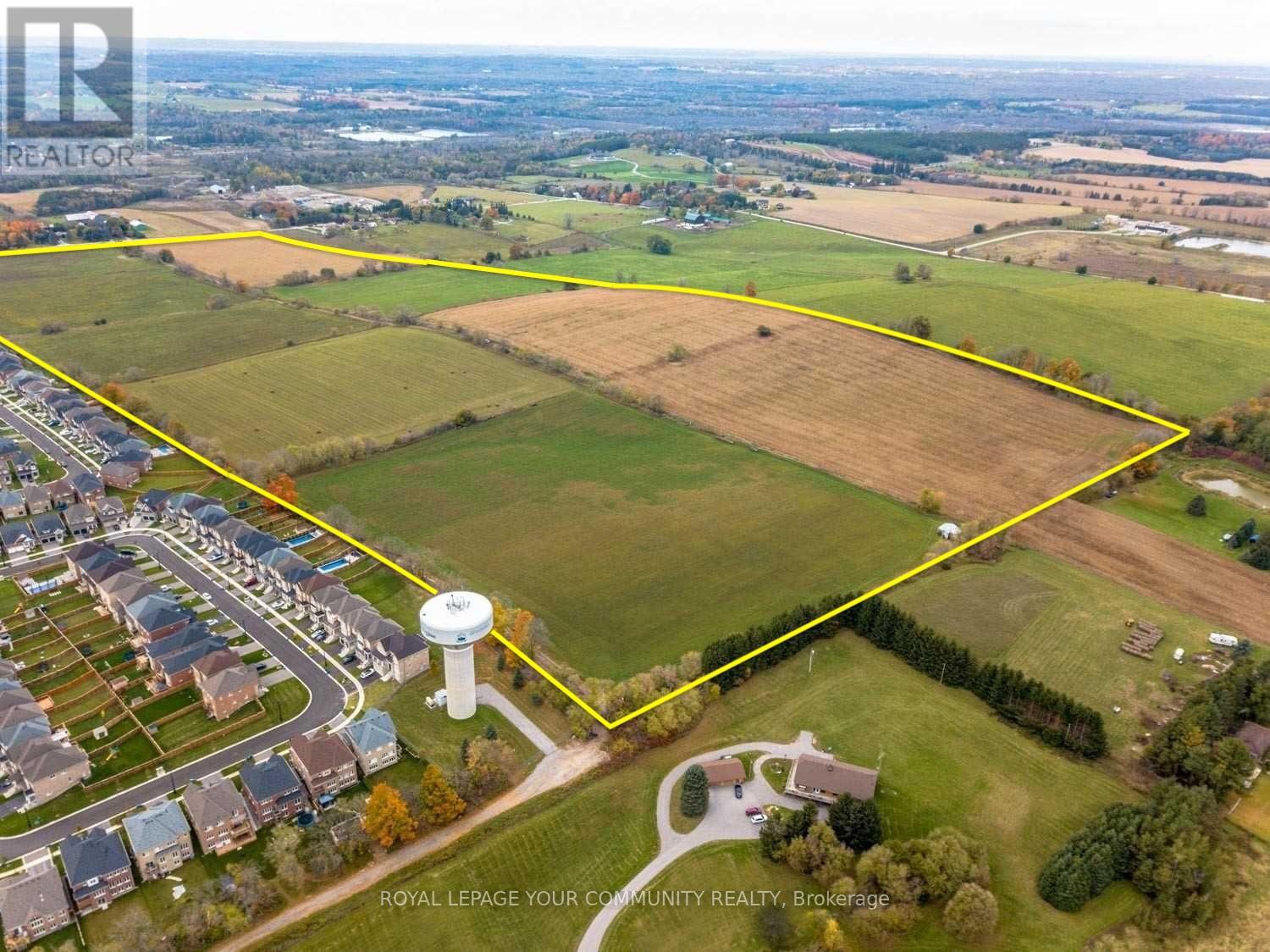 19617 Centre Street, East Gwillimbury, Ontario  L0G 1M0 - Photo 3 - N12551322