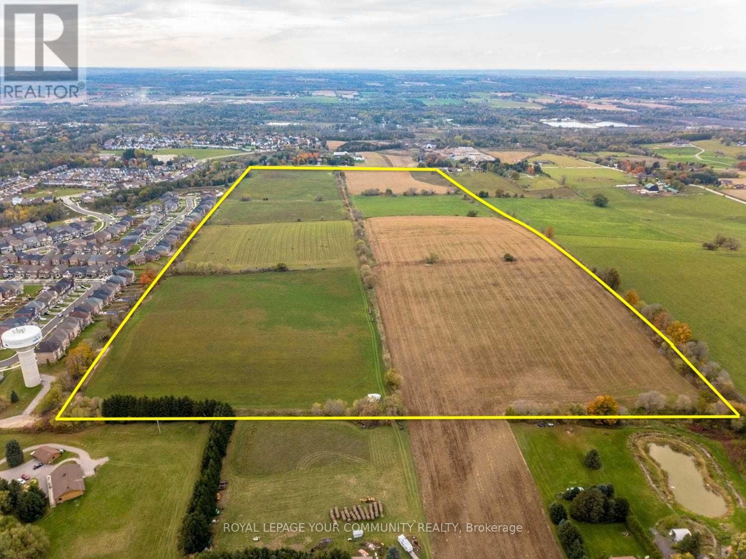 19617 Centre Street, East Gwillimbury, Ontario  L0G 1M0 - Photo 4 - N12551322