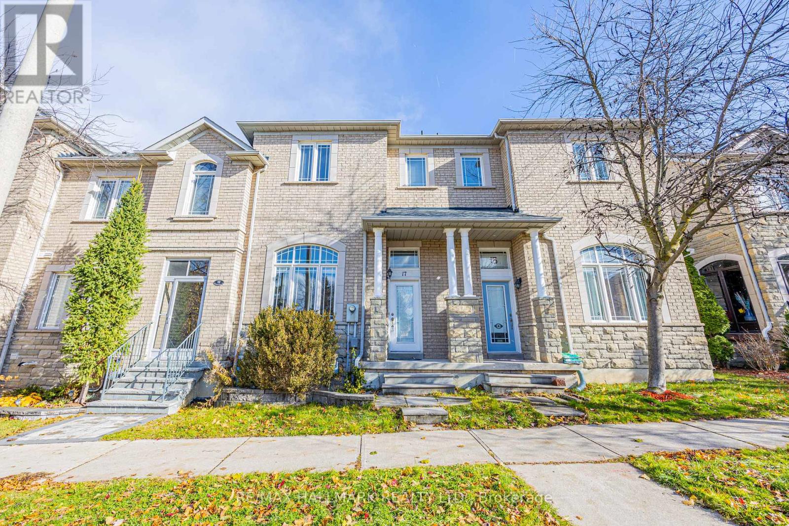17 OCEANVIEW STREET, Richmond Hill, Ontario