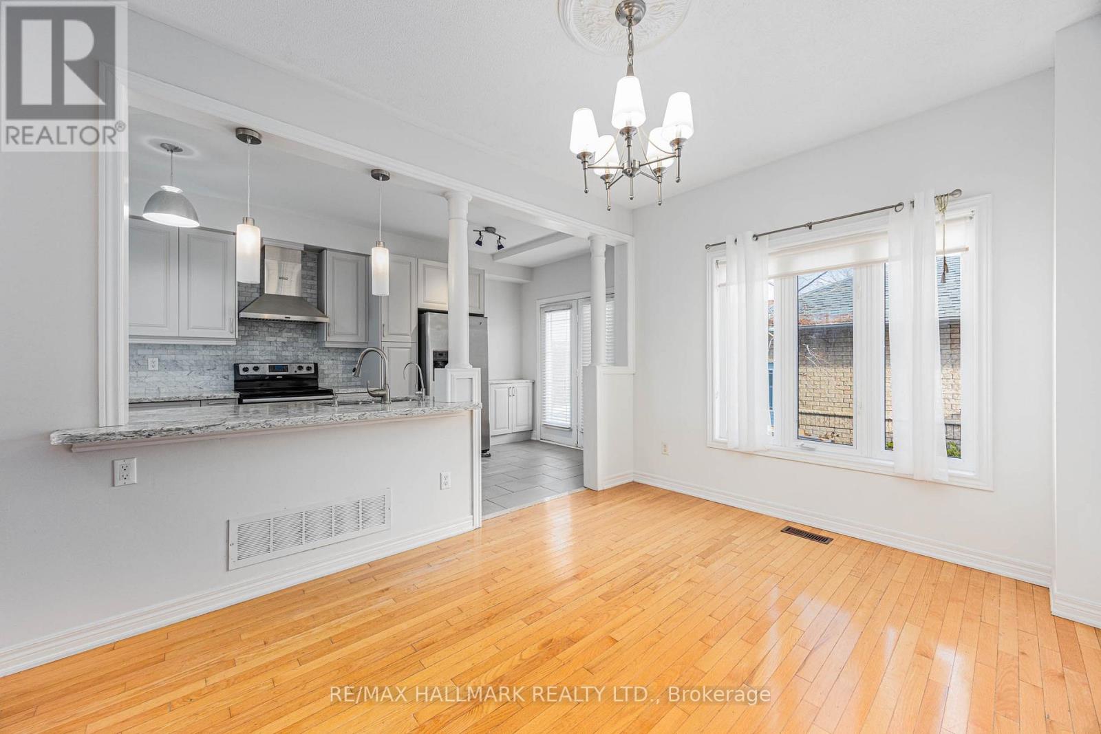 17 Oceanview Street, Richmond Hill, Ontario  L4S 2J9 - Photo 26 - N12551336