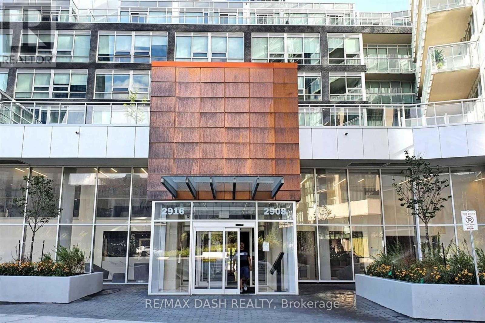 615 - 2916 Highway 7, Vaughan, Ontario  L4K 0K5 - Photo 3 - N12551428