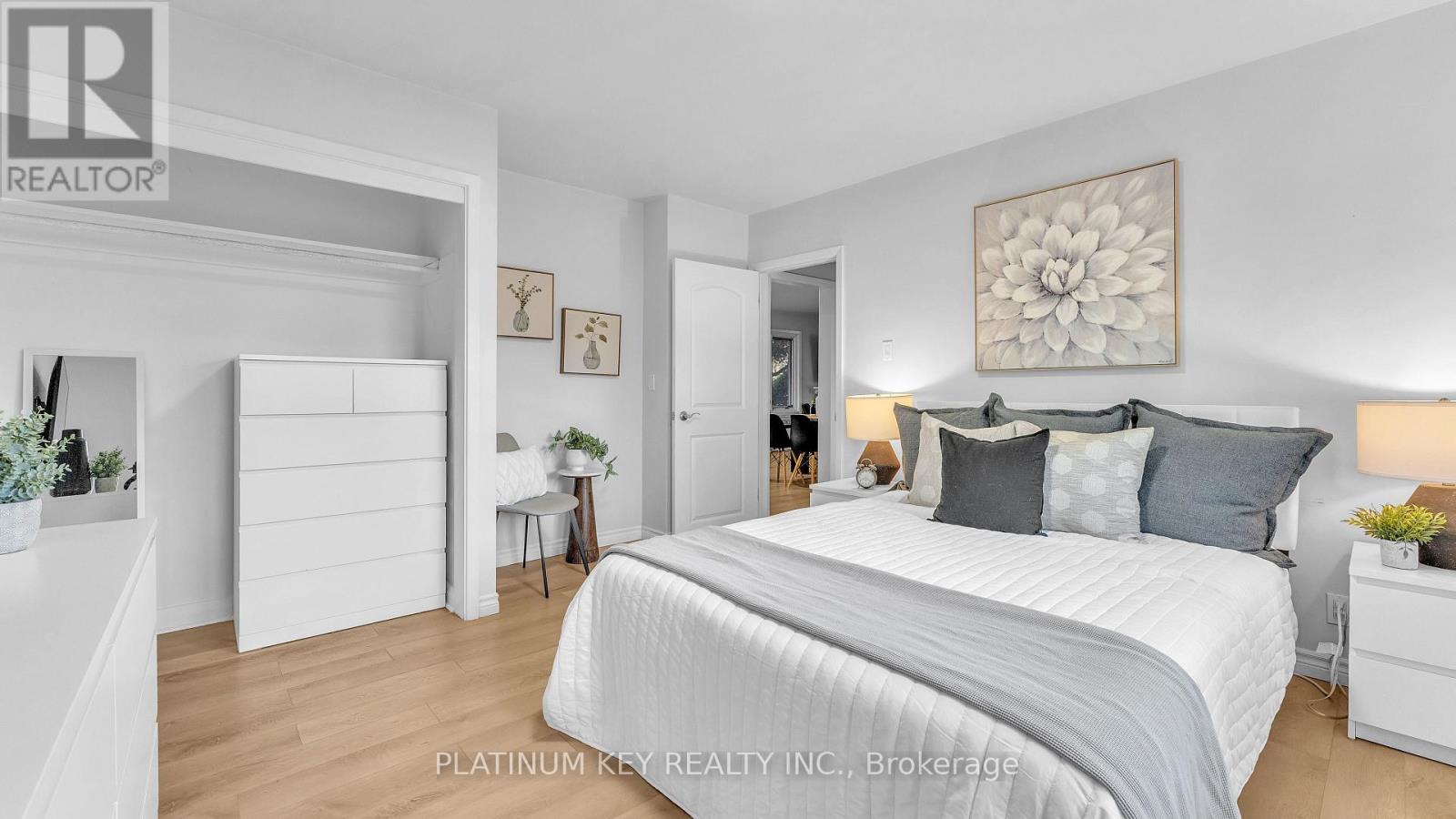 112 Ontario Street, Strathroy-Caradoc, Ontario  N7G 1B6 - Photo 12 - X12551522