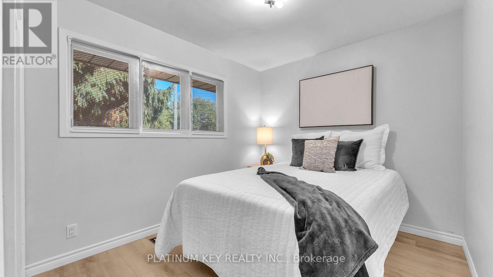 112 Ontario Street, Strathroy-Caradoc, Ontario  N7G 1B6 - Photo 14 - X12551522