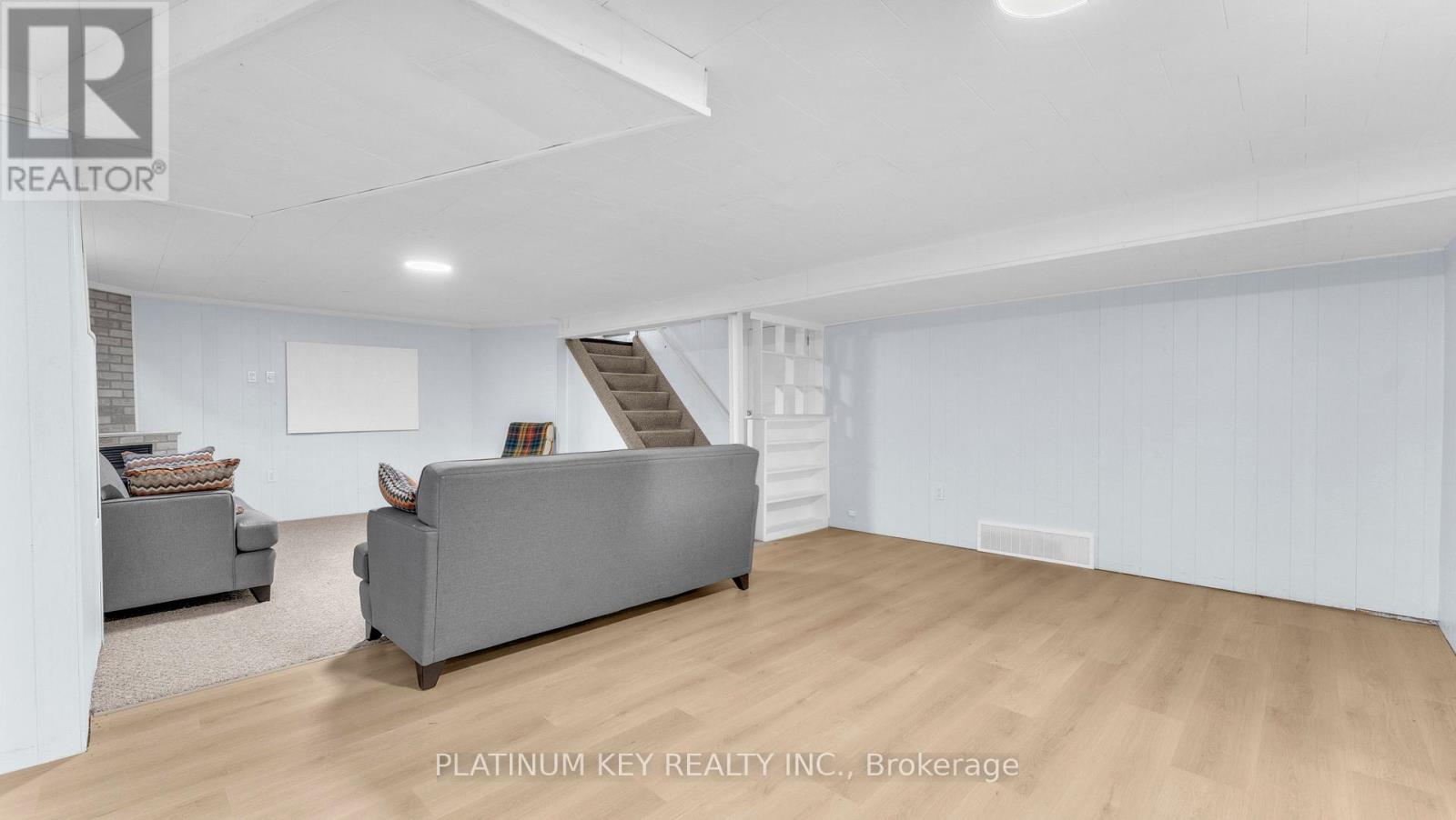 112 Ontario Street, Strathroy-Caradoc, Ontario  N7G 1B6 - Photo 20 - X12551522