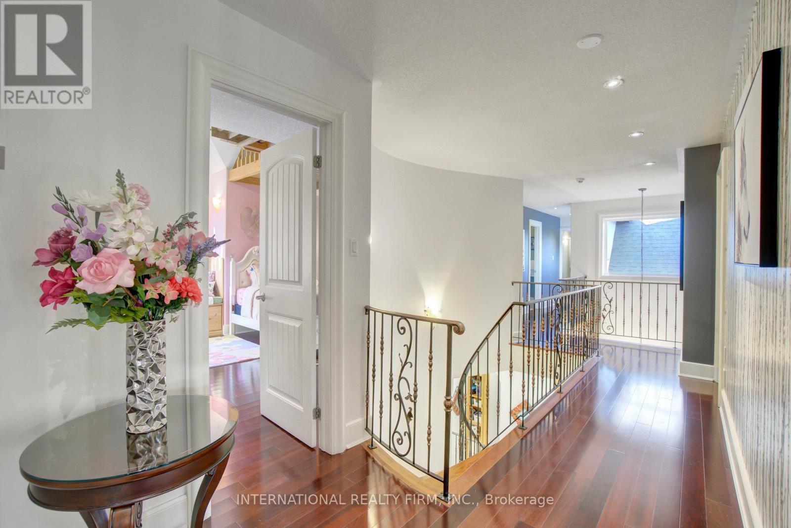 6 Pinehurst Lane, Springwater, Ontario  L9X 0C7 - Photo 36 - S12415757