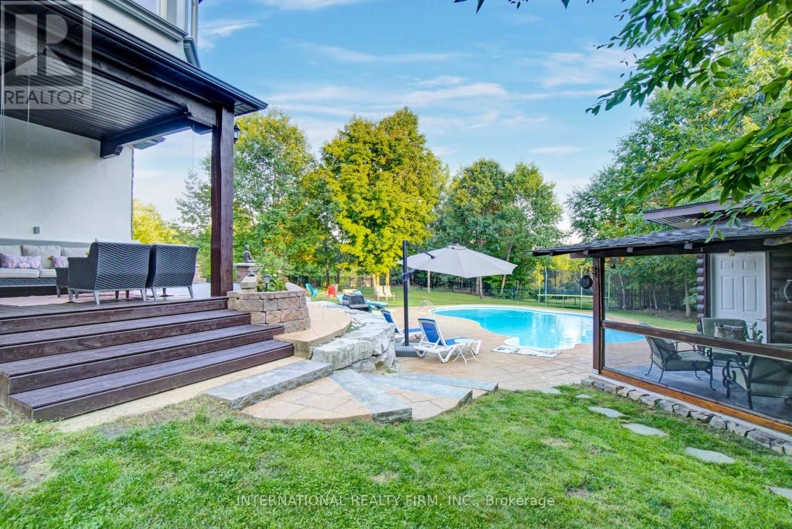 6 Pinehurst Lane, Springwater, Ontario  L9X 0C7 - Photo 44 - S12415757