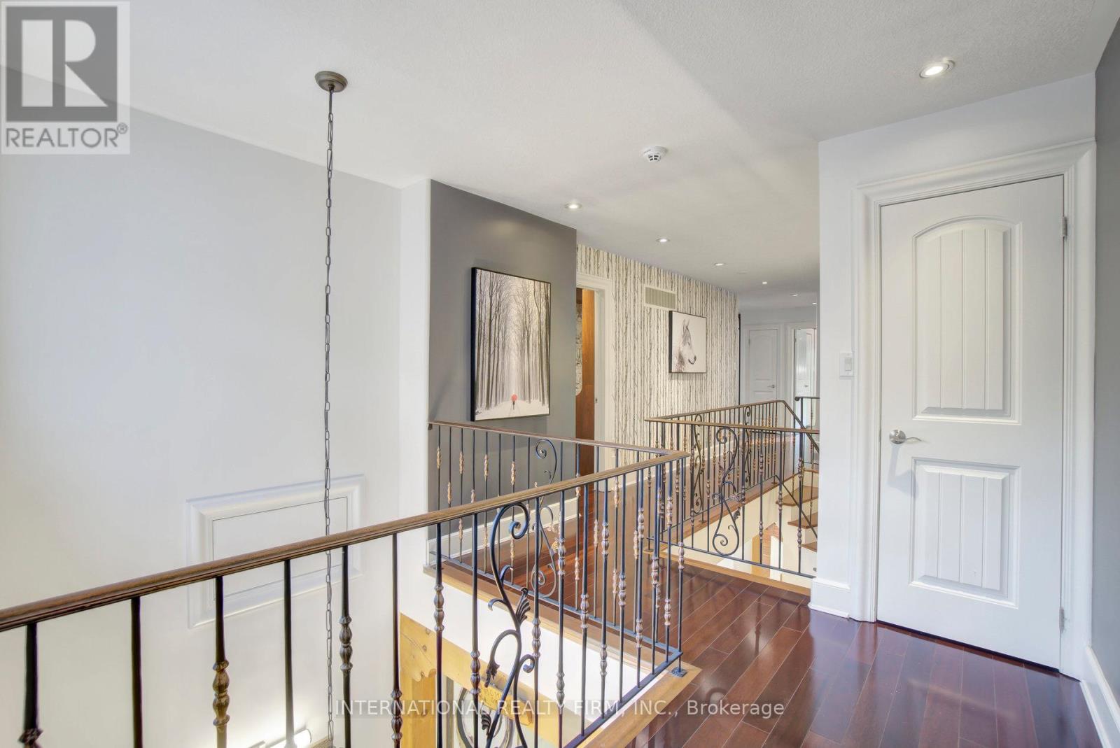 6 Pinehurst Lane, Springwater, Ontario  L9X 0C7 - Photo 32 - S12415757