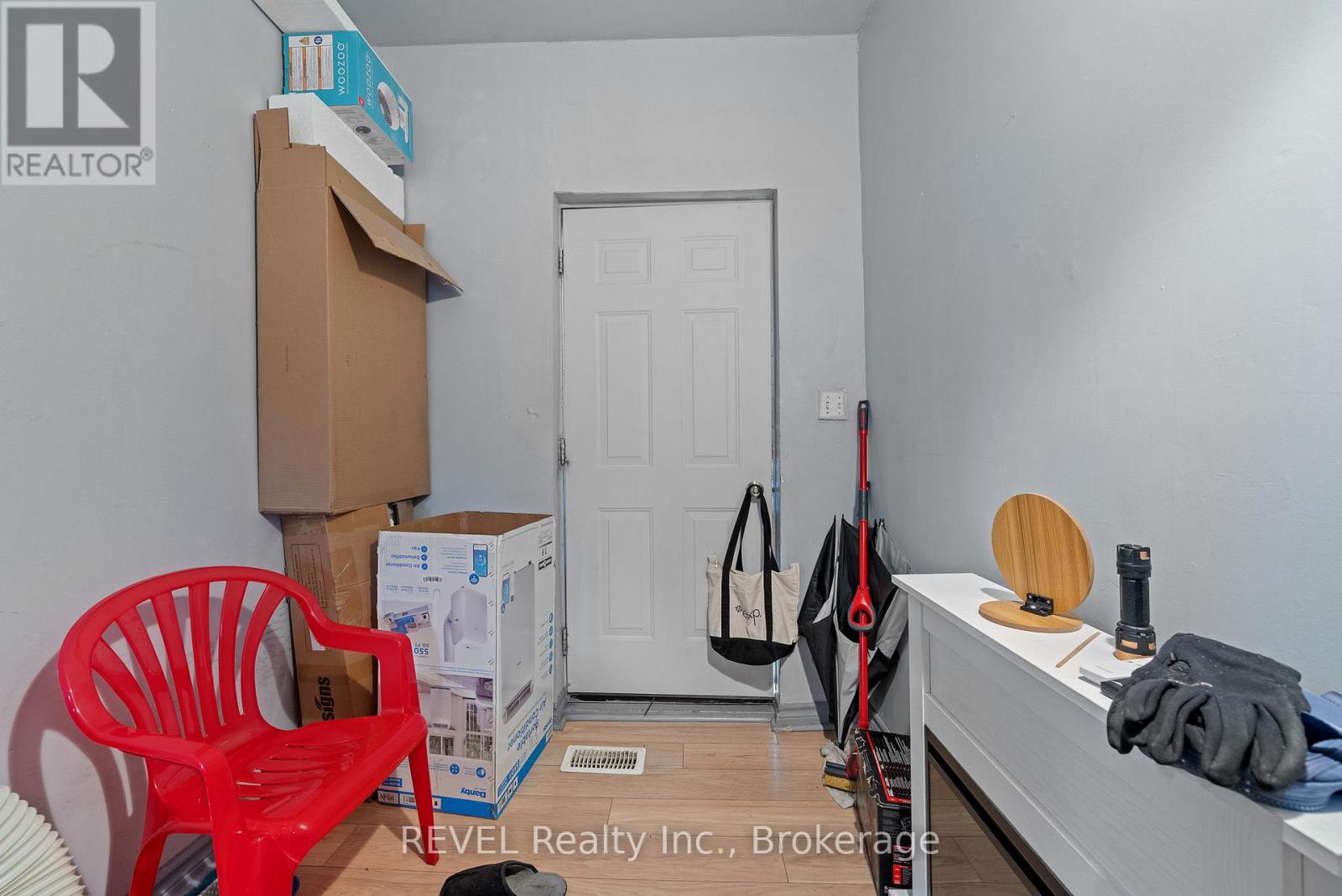 35 Catherine Street, St. Catharines, Ontario  L2R 5E8 - Photo 35 - X12551474