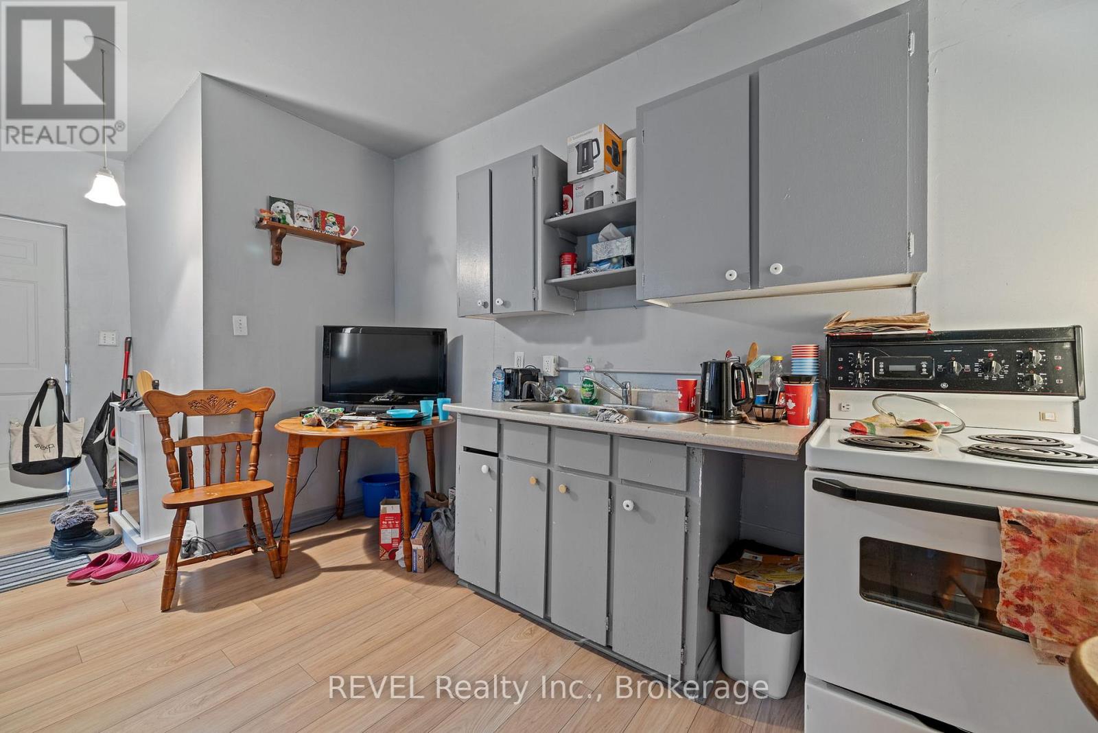 35 Catherine Street, St. Catharines, Ontario  L2R 5E8 - Photo 37 - X12551474