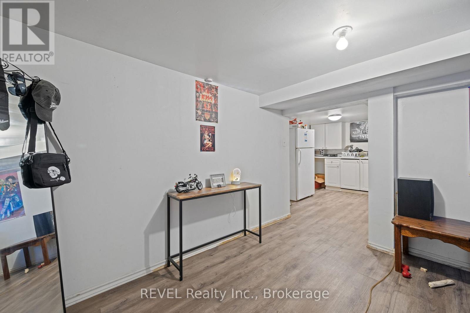 35 Catherine Street, St. Catharines, Ontario  L2R 5E8 - Photo 41 - X12551474