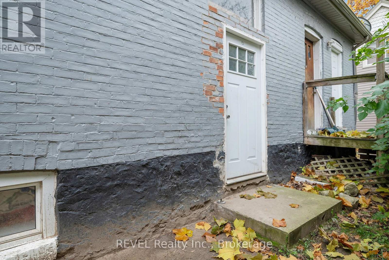 35 Catherine Street, St. Catharines, Ontario  L2R 5E8 - Photo 42 - X12551474