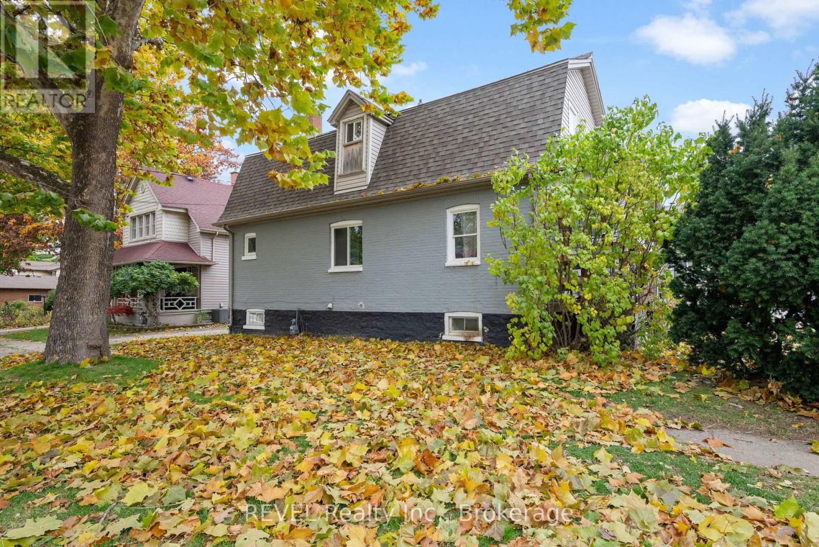 35 Catherine Street, St. Catharines, Ontario  L2R 5E8 - Photo 49 - X12551474