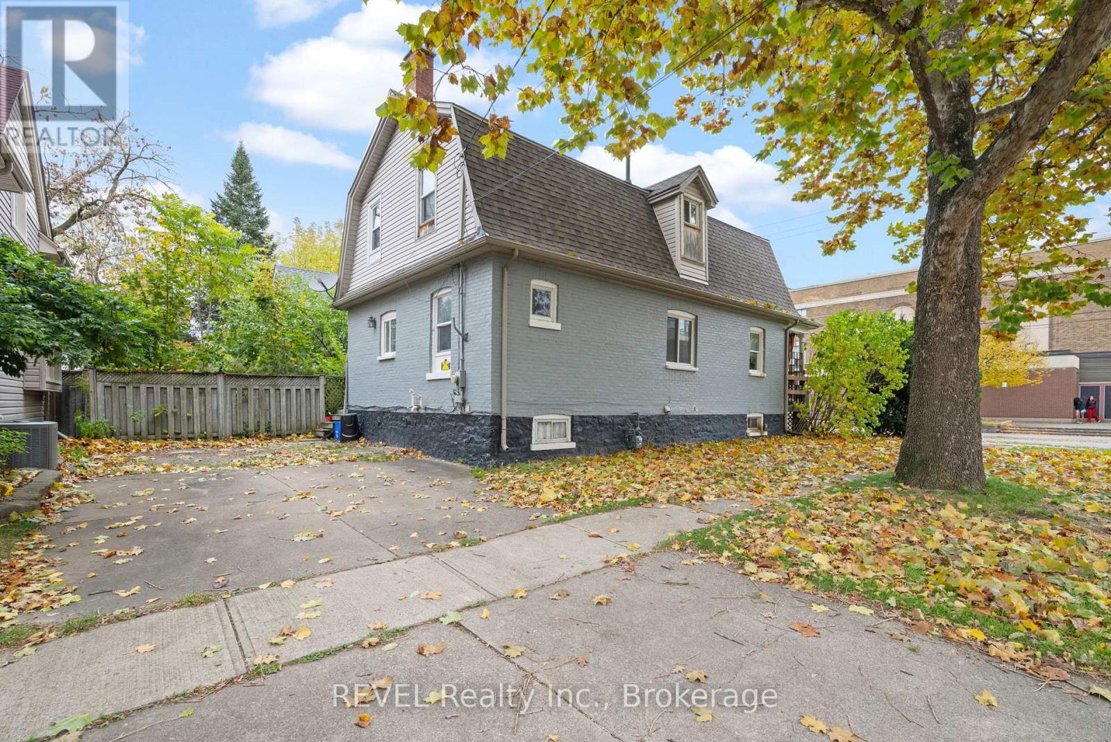 35 Catherine Street, St. Catharines, Ontario  L2R 5E8 - Photo 50 - X12551474