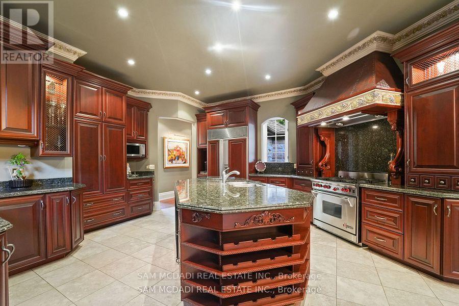 10140 Pineview Trail, Milton, Ontario  L0P 1B0 - Photo 9 - W12551356