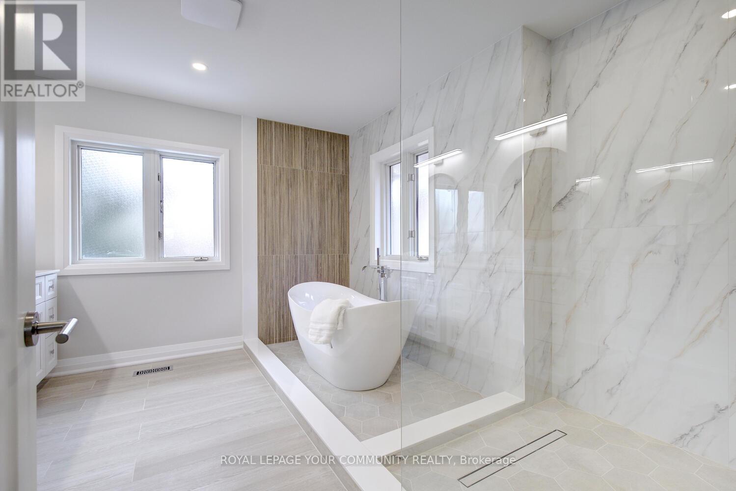 4128 Tapestry Trail, Mississauga, Ontario  L4W 4B7 - Photo 32 - W12551372