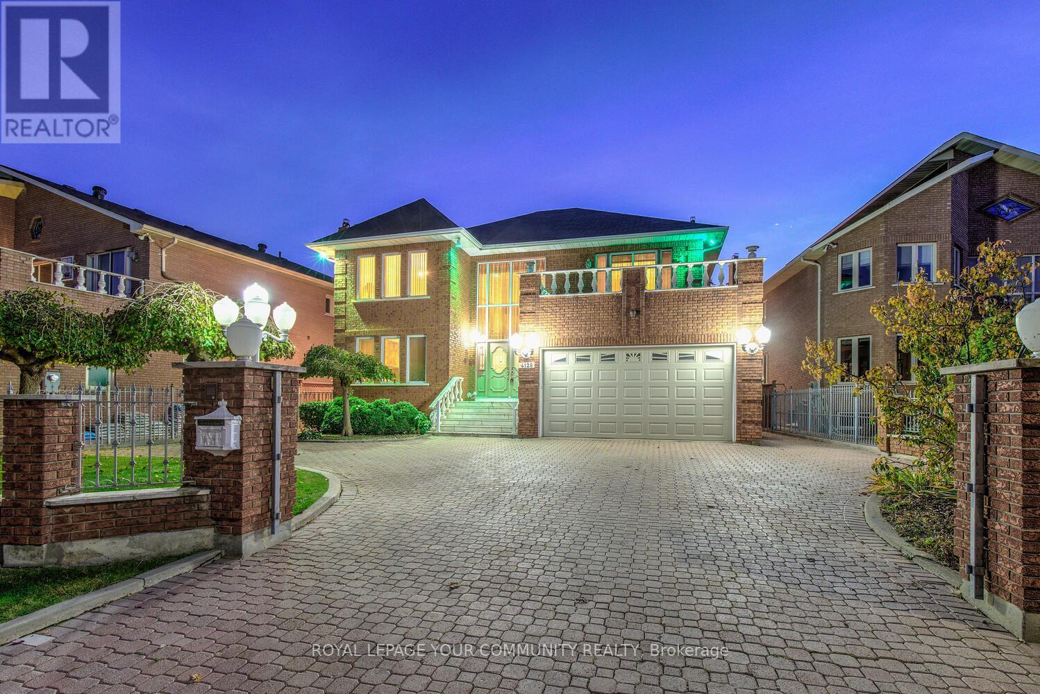 4128 Tapestry Trail, Mississauga, Ontario  L4W 4B7 - Photo 47 - W12551372