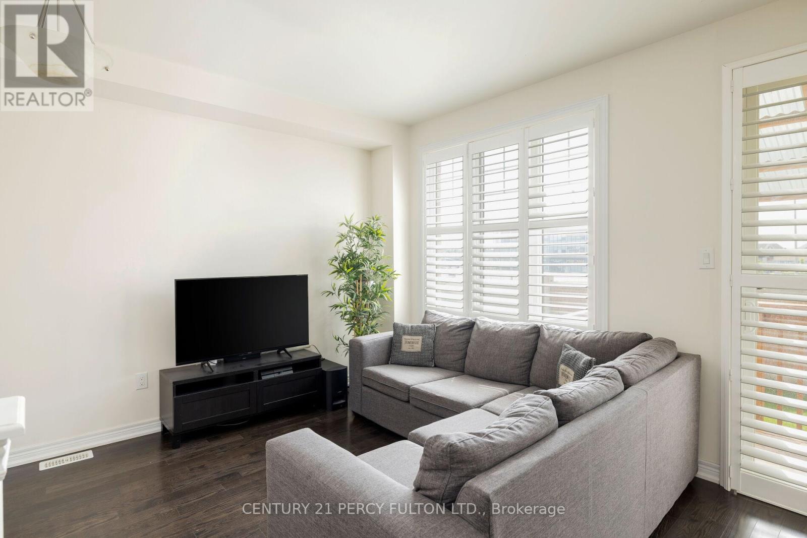 202 Sky Harbour Drive, Brampton, Ontario  L6Y 2Z7 - Photo 11 - W12551382