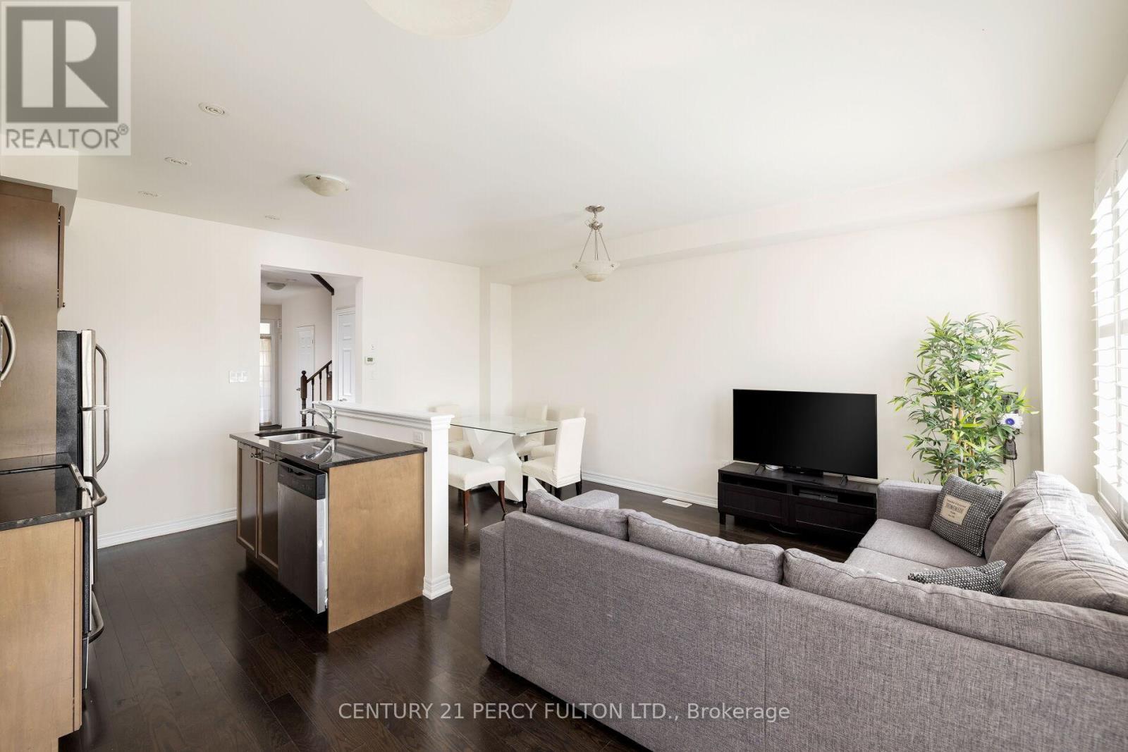 202 Sky Harbour Drive, Brampton, Ontario  L6Y 2Z7 - Photo 12 - W12551382