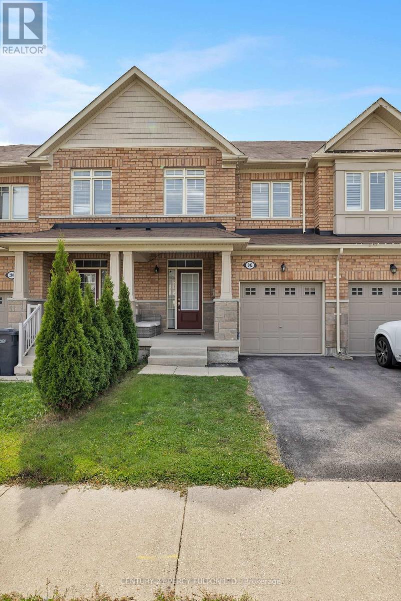 202 Sky Harbour Drive, Brampton, Ontario  L6Y 2Z7 - Photo 2 - W12551382