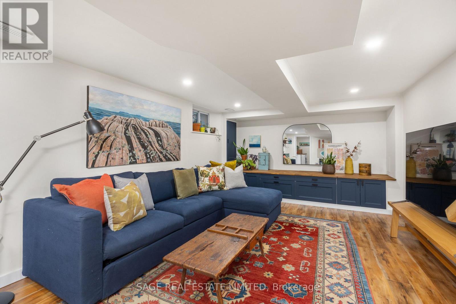 837 Windermere Avenue, Toronto, Ontario M6S 3M5 - Photo 15 - W12551398