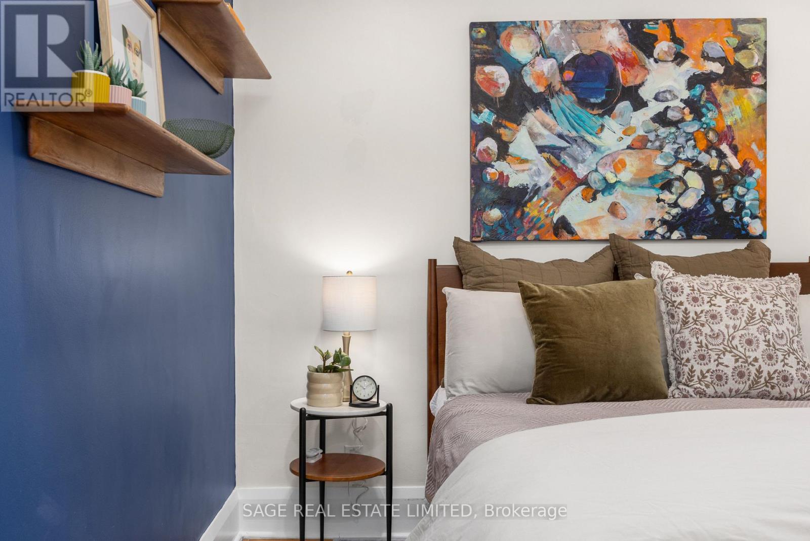 837 Windermere Avenue, Toronto, Ontario M6S 3M5 - Photo 23 - W12551398