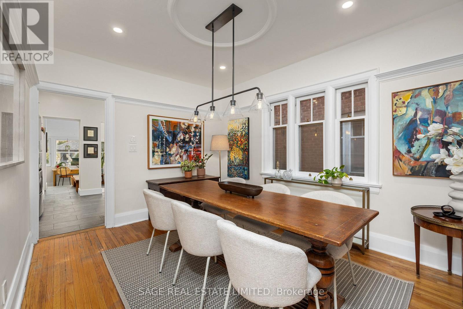 837 Windermere Avenue, Toronto, Ontario M6S 3M5 - Photo 7 - W12551398