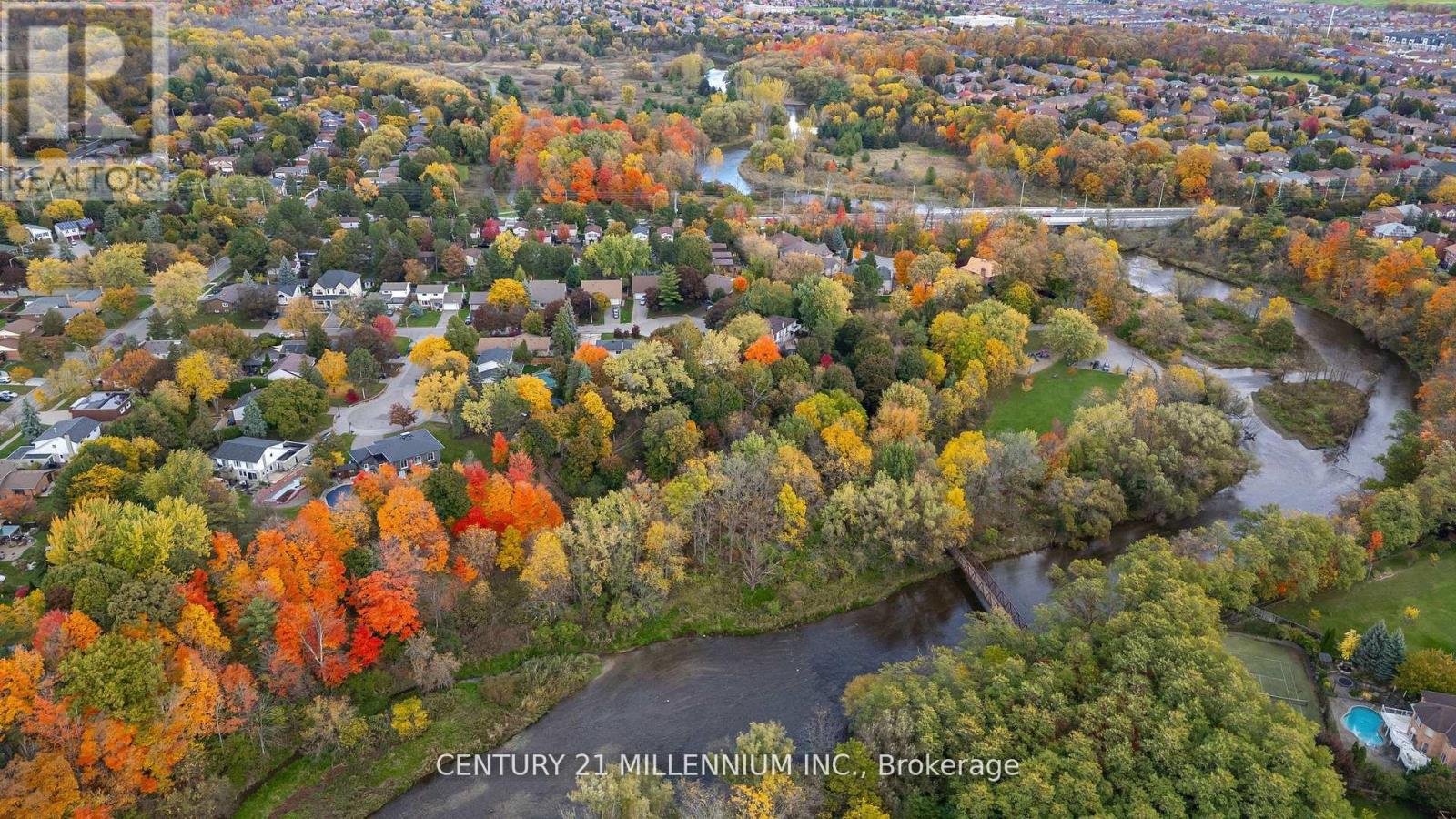 2 Pine Cliff Drive, Mississauga, Ontario  L5N 1E1 - Photo 44 - W12551410