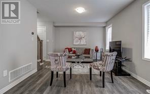 100 Frost Court, Milton, Ontario  L9E 1G4 - Photo 7 - W12551412