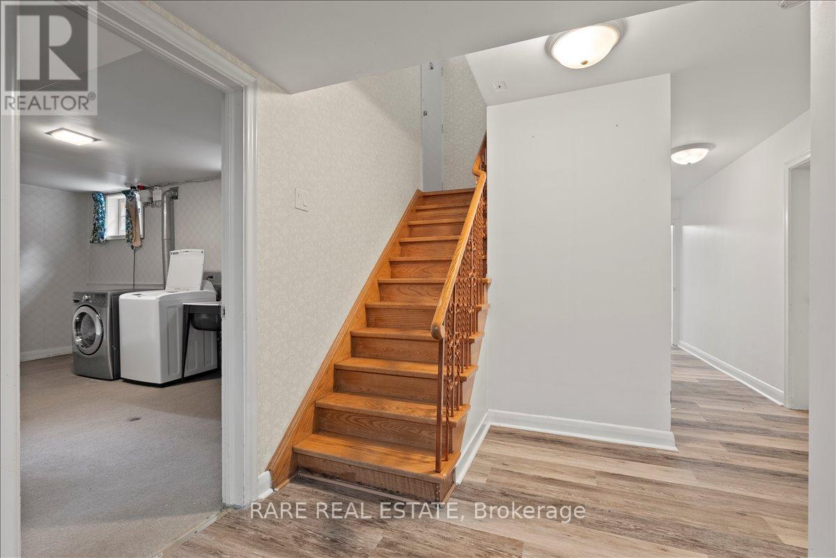 2 Aylesbury Road, Toronto, Ontario  M9A 2M4 - Photo 24 - W12551436