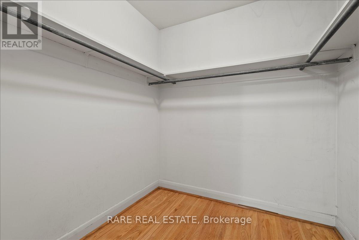 2 Aylesbury Road, Toronto, Ontario  M9A 2M4 - Photo 26 - W12551436