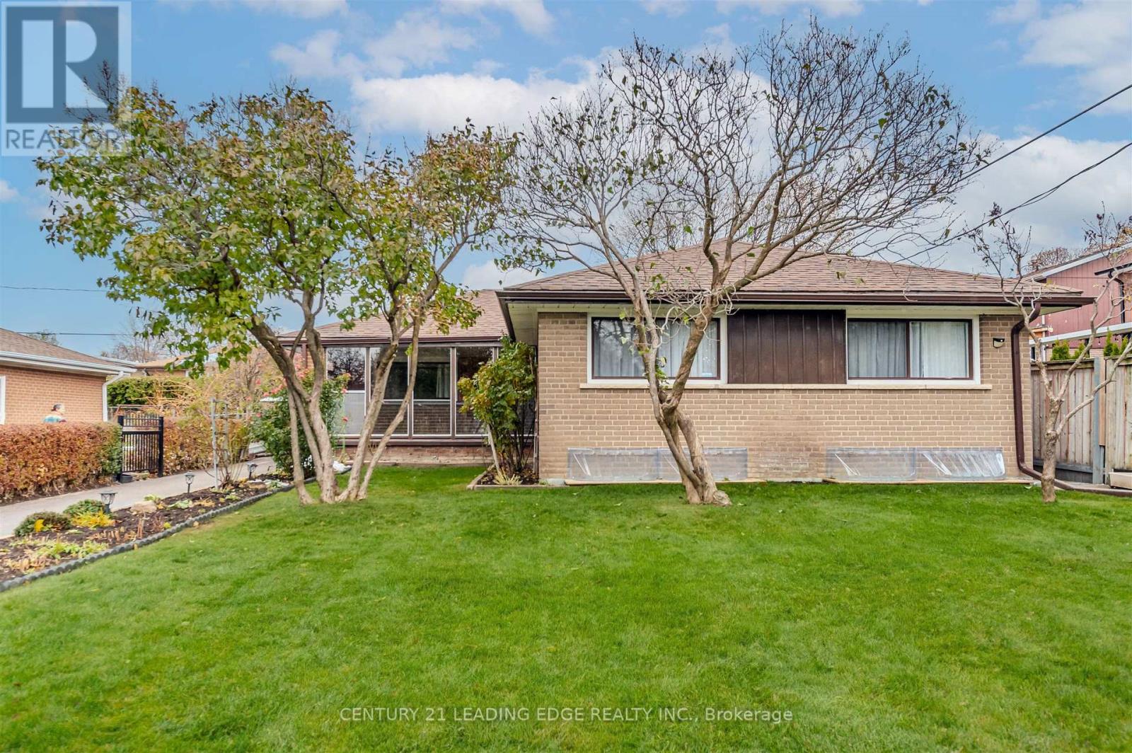 41 STANLEY COURT, Brampton, Ontario