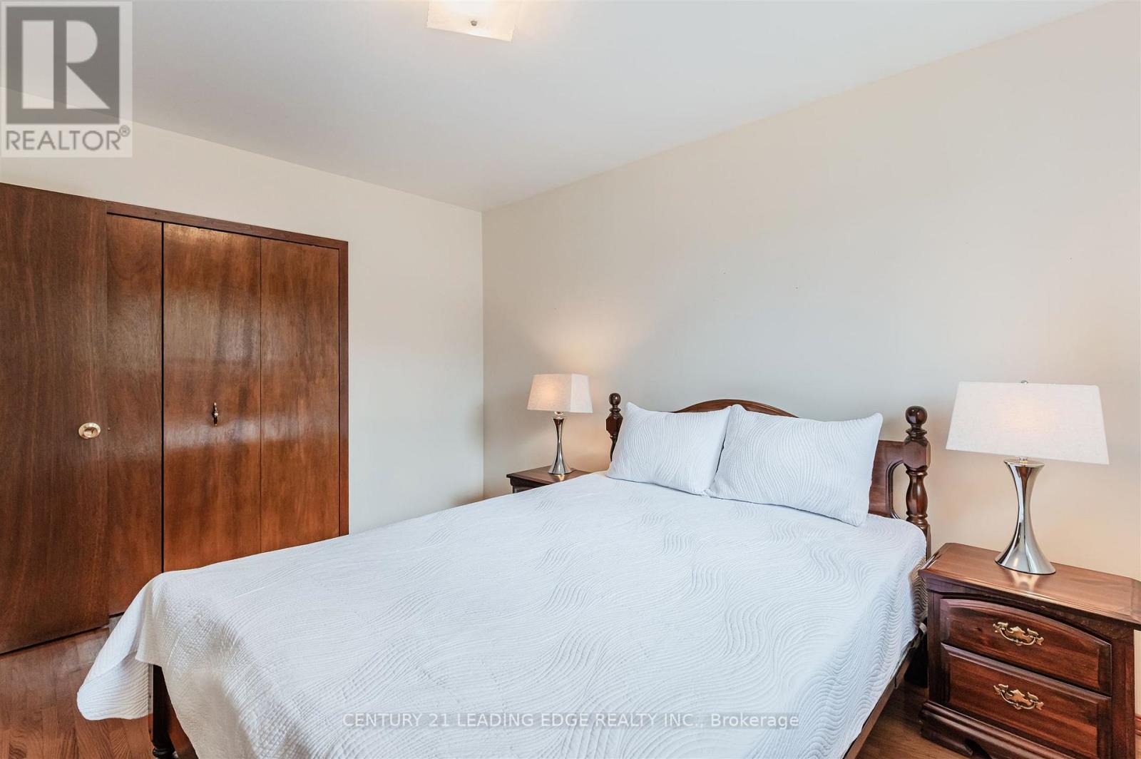 41 Stanley Court, Brampton, Ontario  L6Y 2B1 - Photo 12 - W12551446