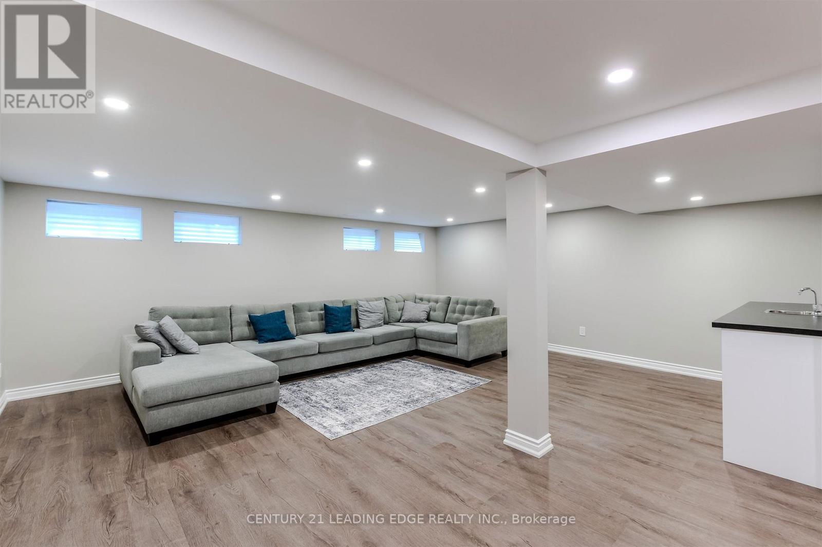 41 Stanley Court, Brampton, Ontario  L6Y 2B1 - Photo 17 - W12551446