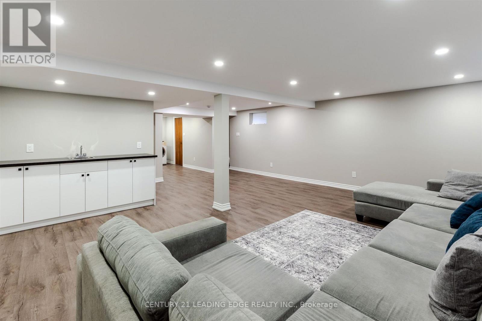 41 Stanley Court, Brampton, Ontario  L6Y 2B1 - Photo 18 - W12551446